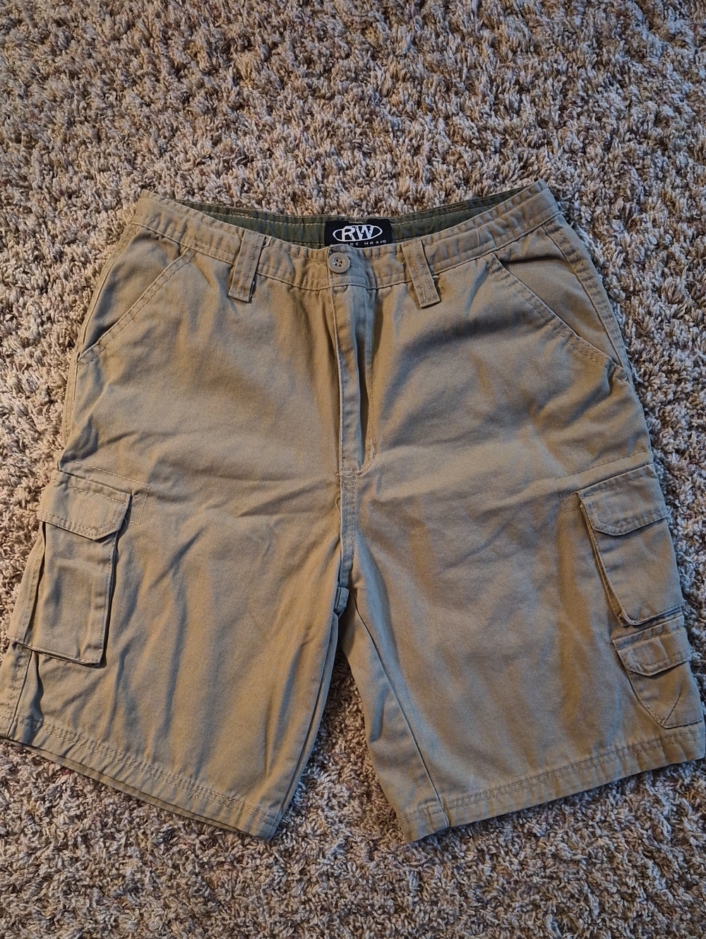 RW Men’s Tan Cargo Shorts – Multi-Pocket Utility